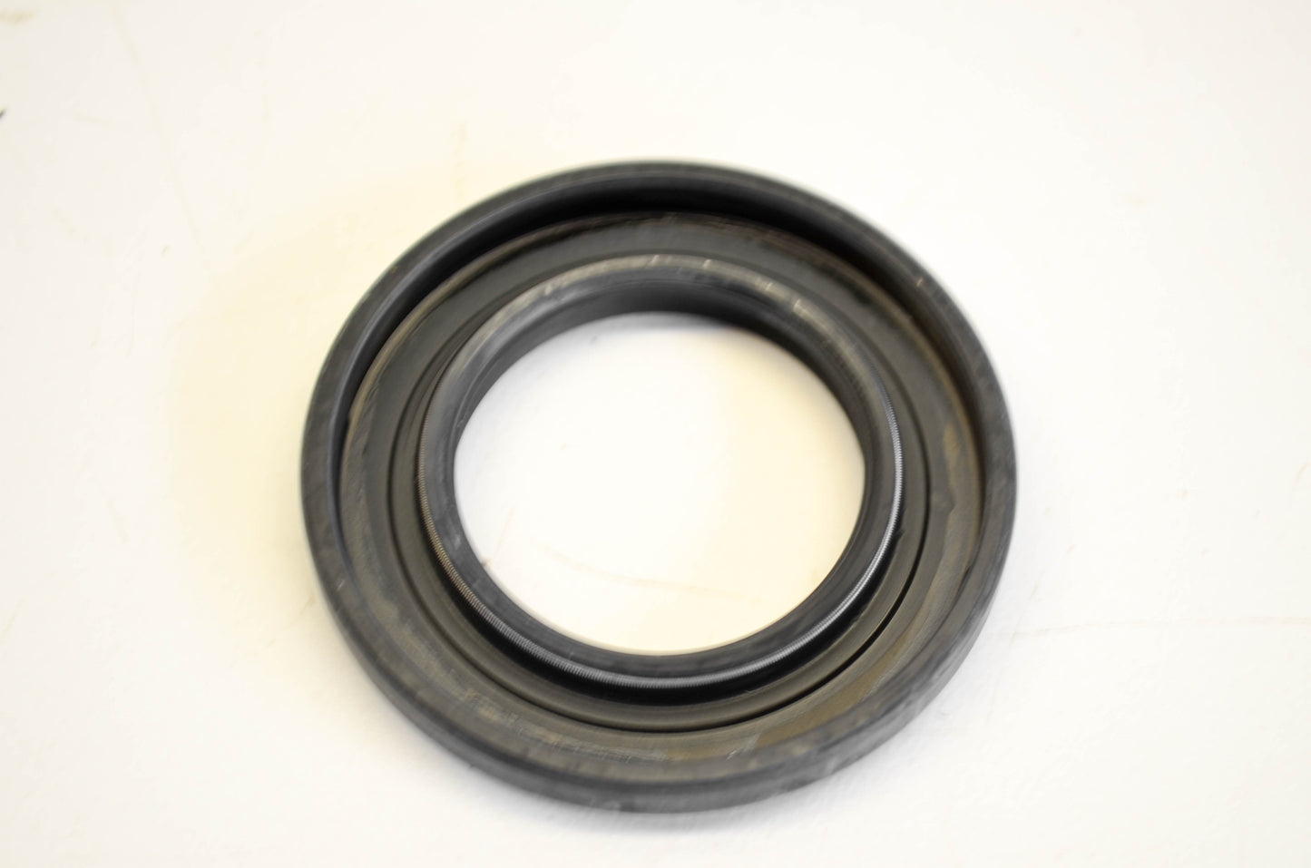 New OEM Kawasaki 92049-2220 Oil Seal NOS