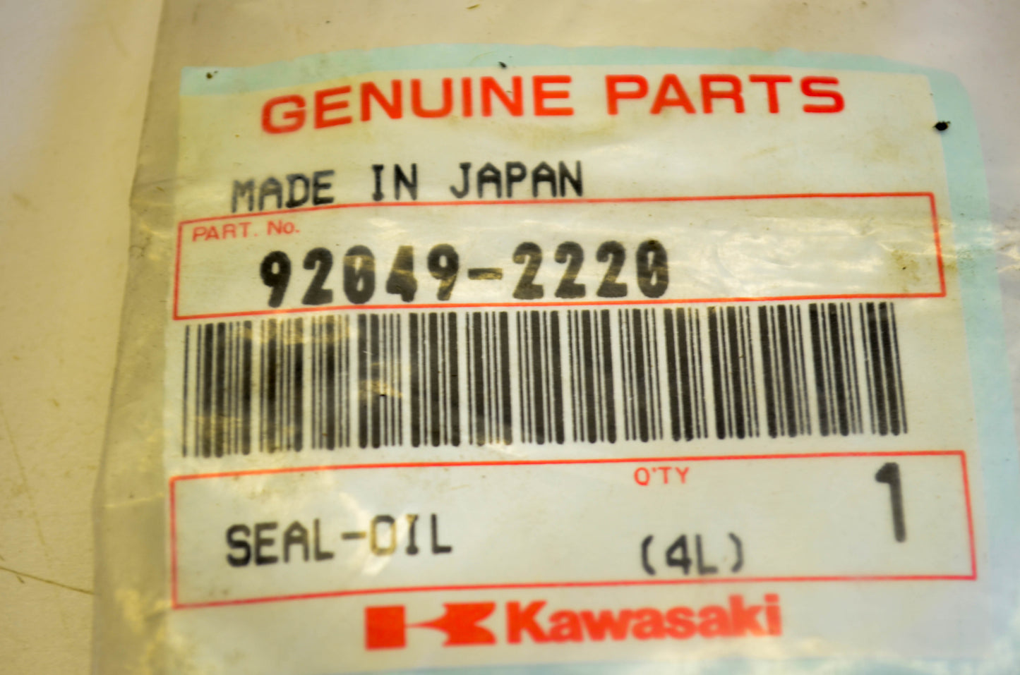 New OEM Kawasaki 92049-2220 Oil Seal NOS
