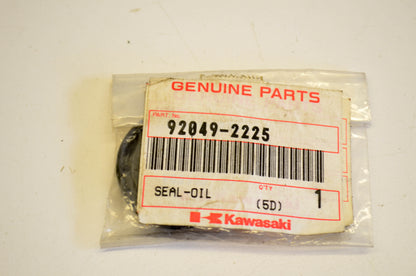 New OEM Kawasaki 92049-2225 Oil Seal NOS