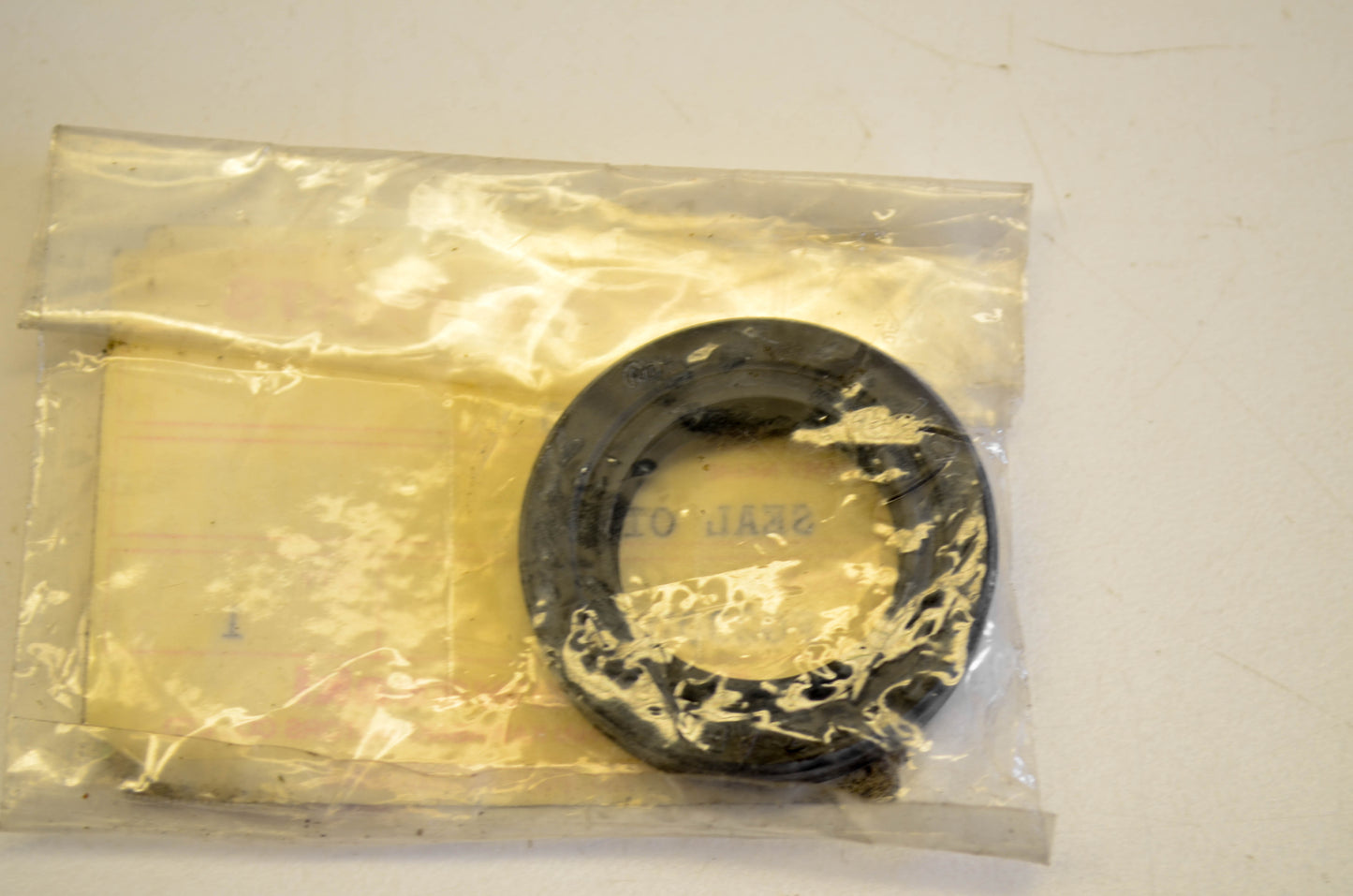 New OEM Kawasaki 92049-2225 Oil Seal NOS