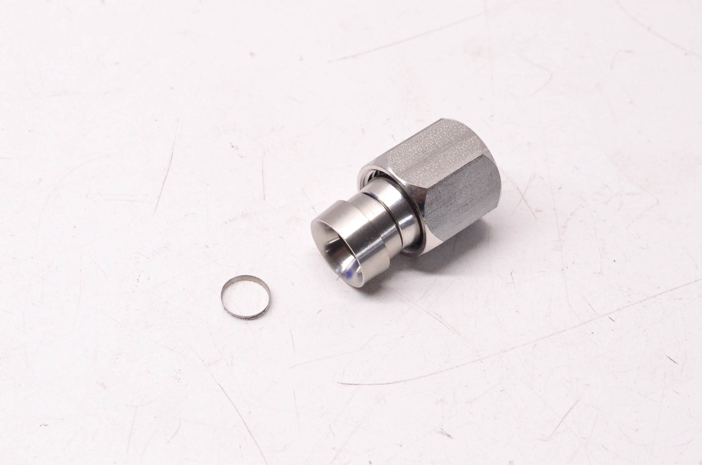 Gates G40170-1010S, 10C14-10FJSX-SS Hydraulic Coupling NOS