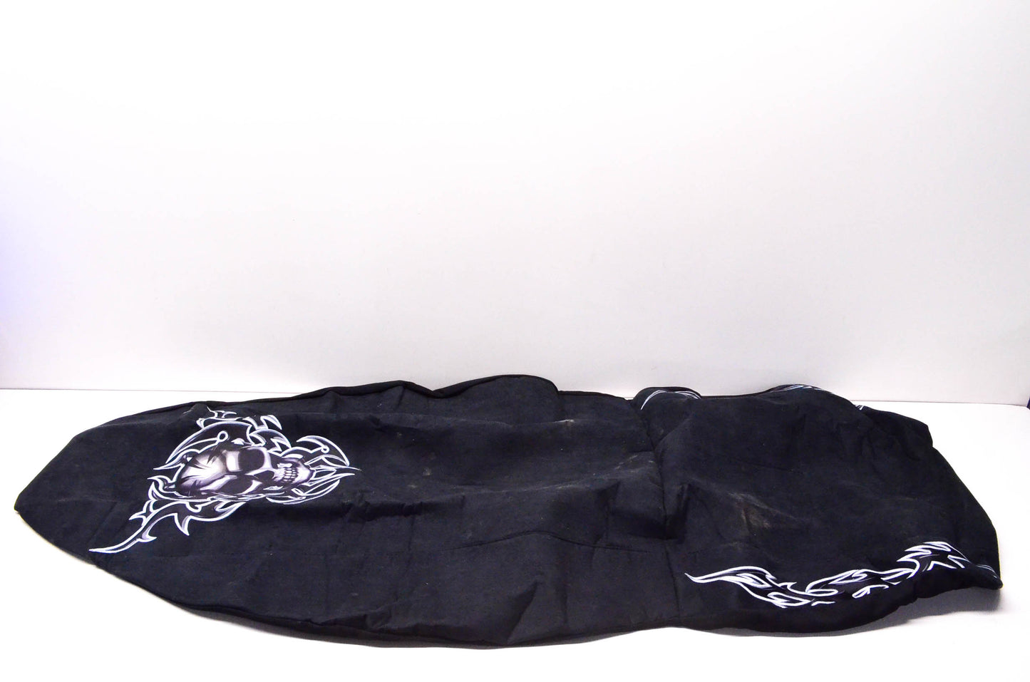 Auto Expressions 5075587 Tribal Skull Seat Cover NOS