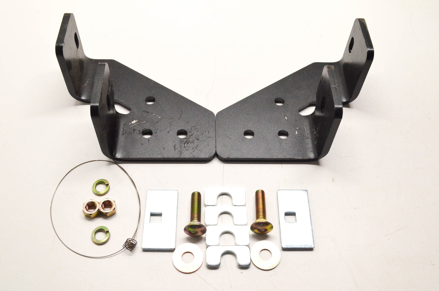 Curt 16301 Fifth Wheel Bracket Kit NOS
