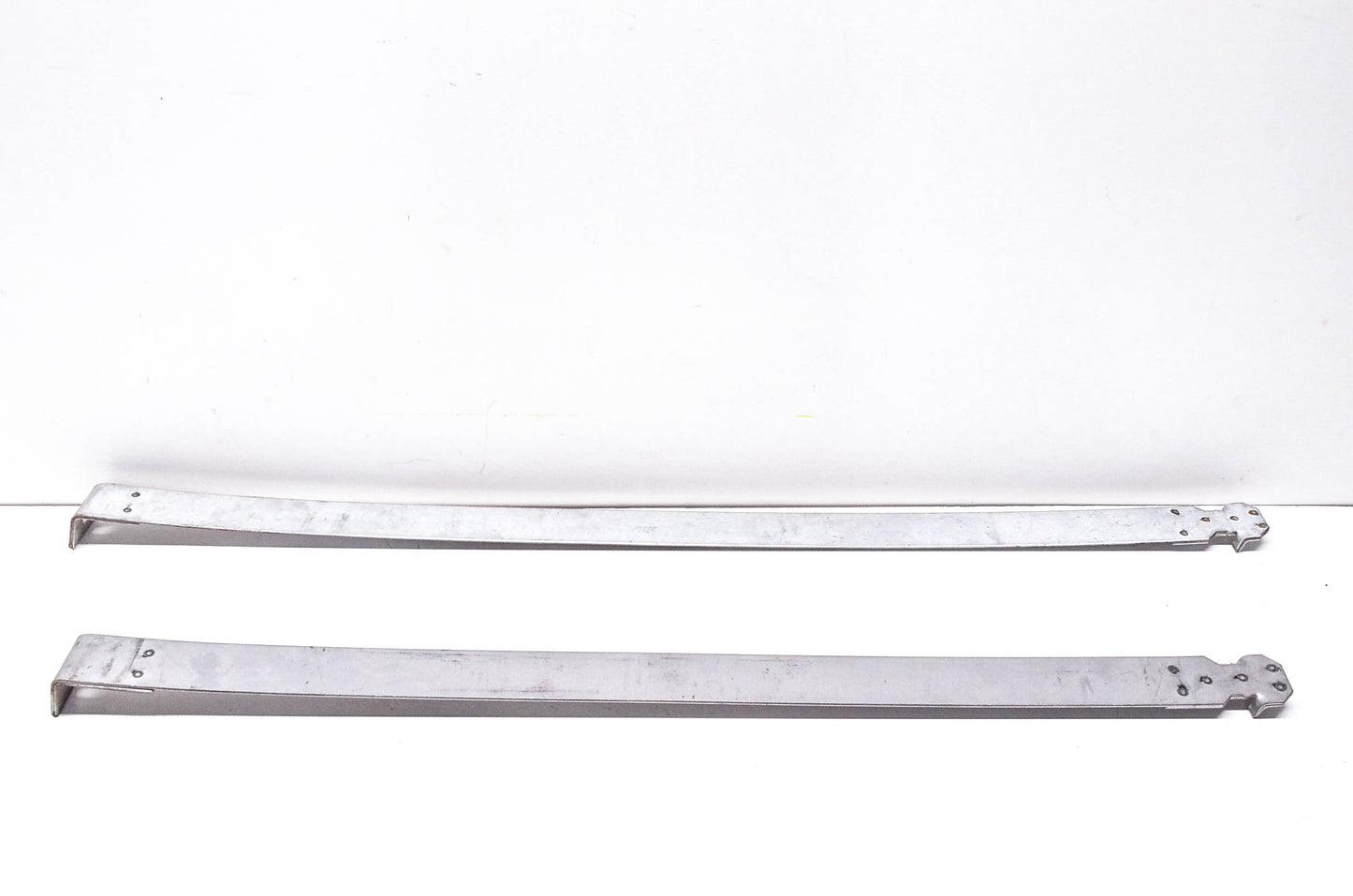 Spectra Premium ST43, 578-043 Fuel Tank Straps Qty 2 NOS