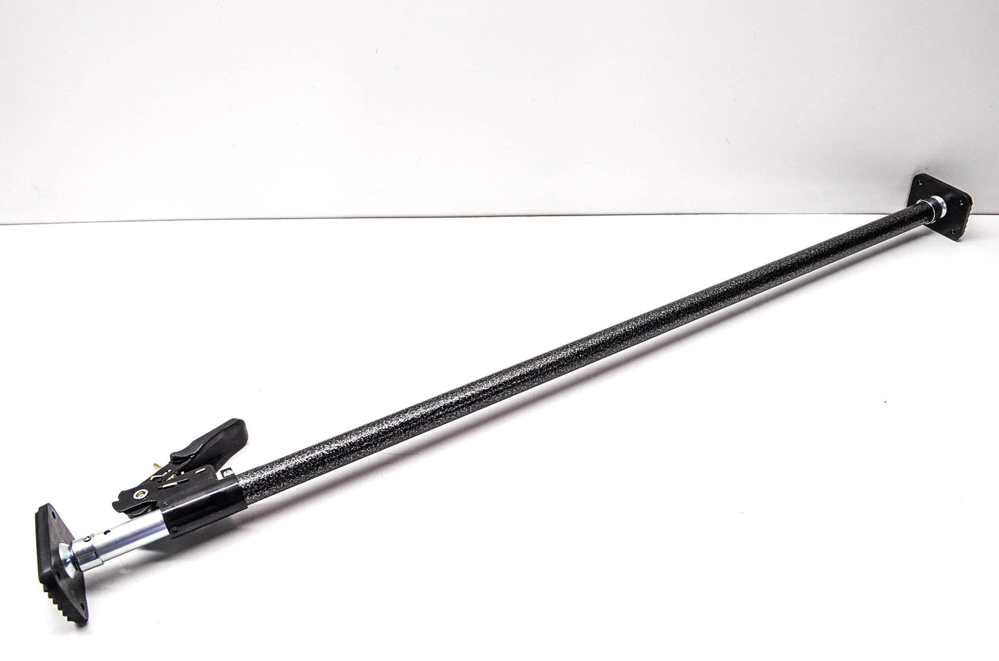 Highland 19702 Ratcheting Cargo Bar NOS