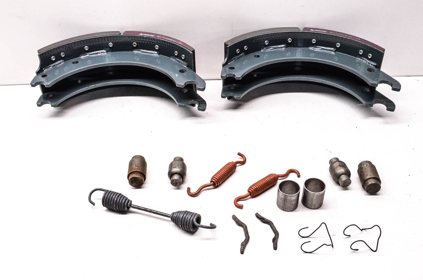 Meritor XK2124703QP Remanufactured Brake Shoe Kit NOS