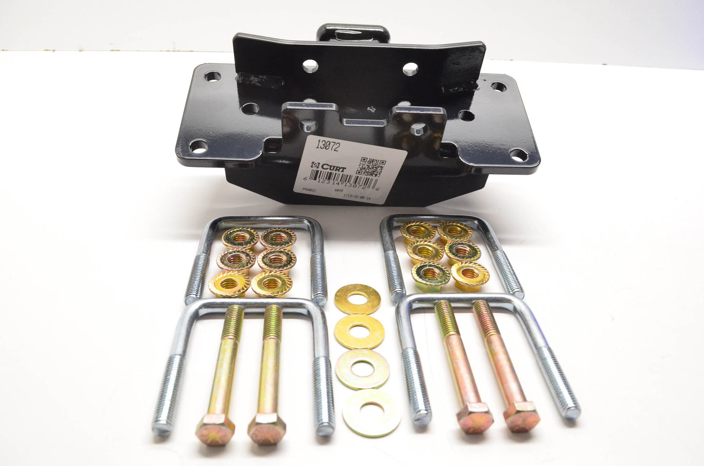 Curt 13072 Class 3 Trailer Hitch Kit NOS