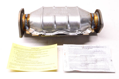 Walker 16033 Catalytic Converter Ultra-Direct Fit Converter Rear NOS