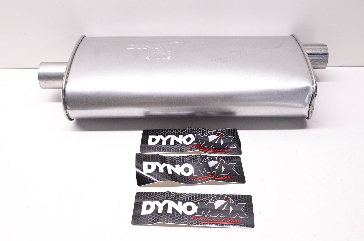 Dynomax 17747 Super Turbo Muffler for Jeep Grand Cherokee Wagoneer NOS