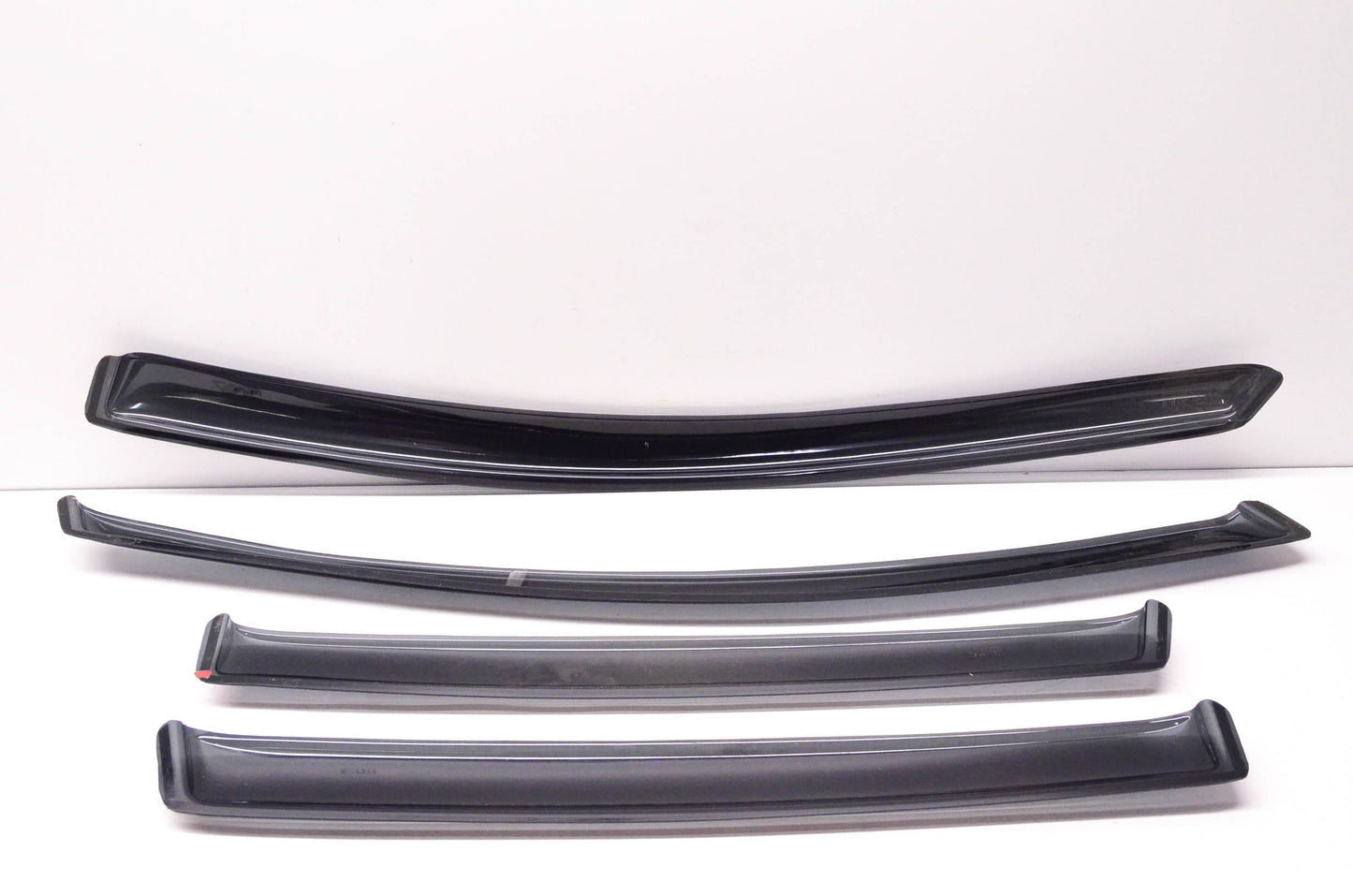 AVS 194383 In-Channel Ventvisor Rain Guards for 2013-19 Ford Escape NOS