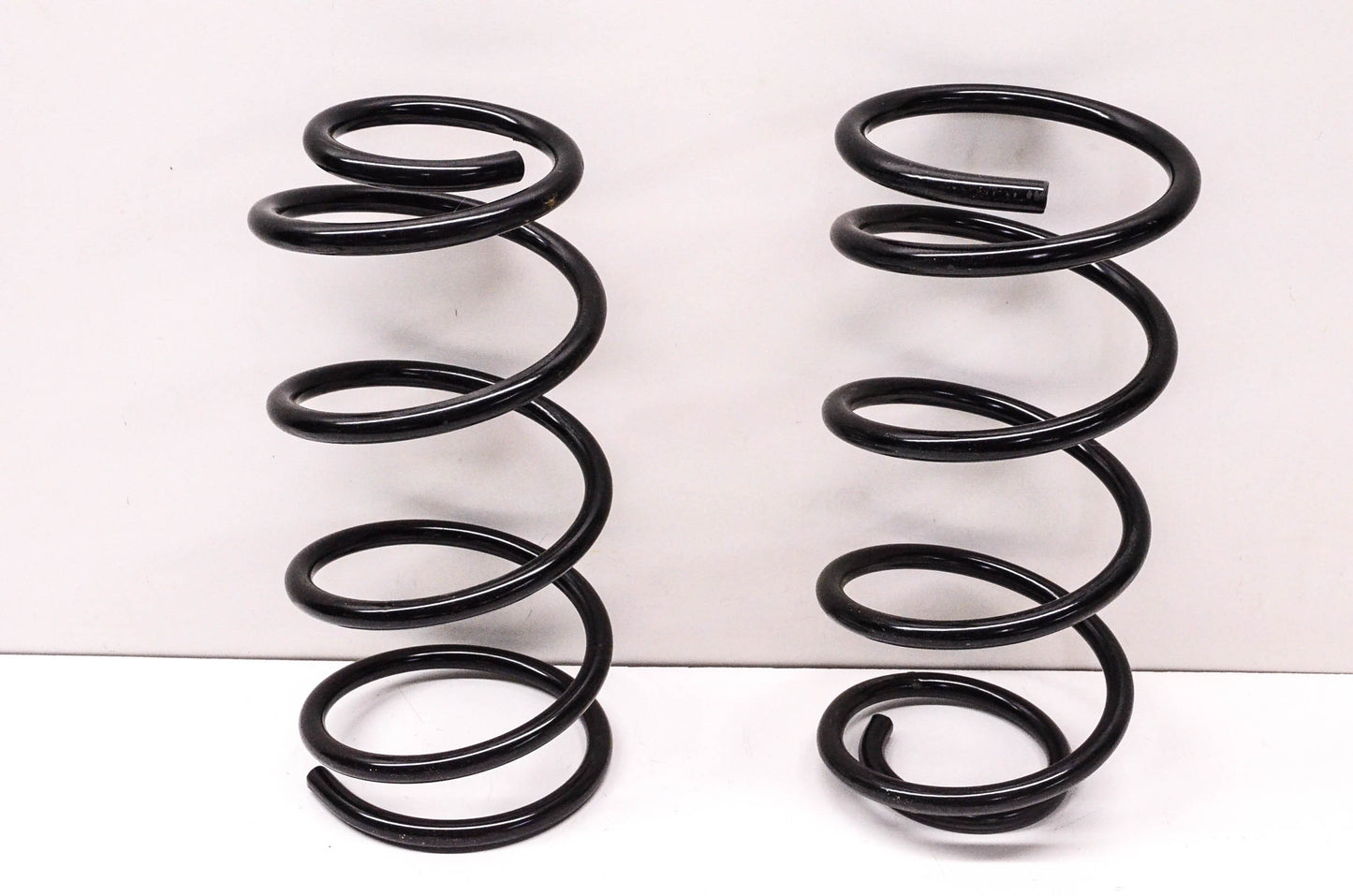 Carquest 81160 Coil Spring Kit NOS