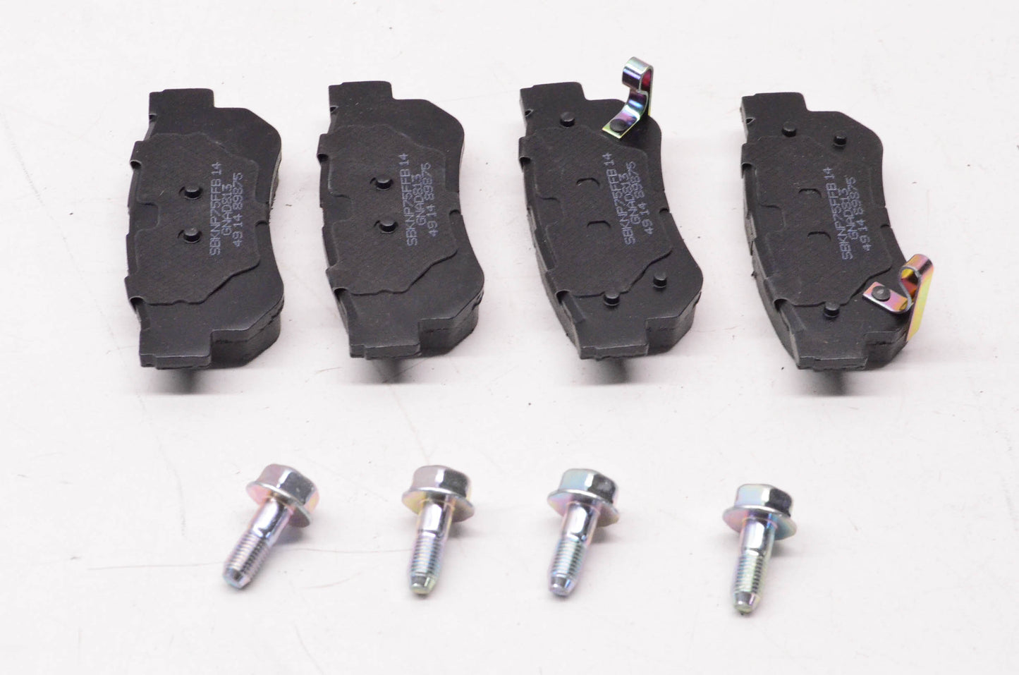 Wearever GNAD813 Wearever Ceramic Brake Pad Kit NOS
