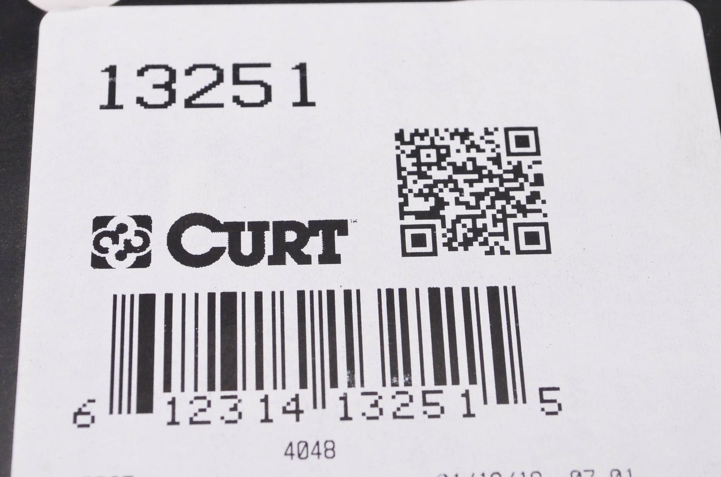 Curt 13251 Jeep Grand Cherokee Flat Concealed Class 3 Trailer Hitch NOS