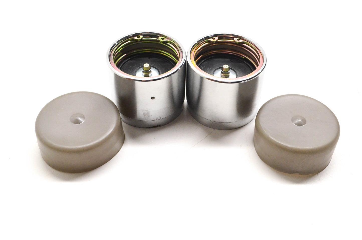 Curt 22232 Wheel Bearing Protector Kit NOS
