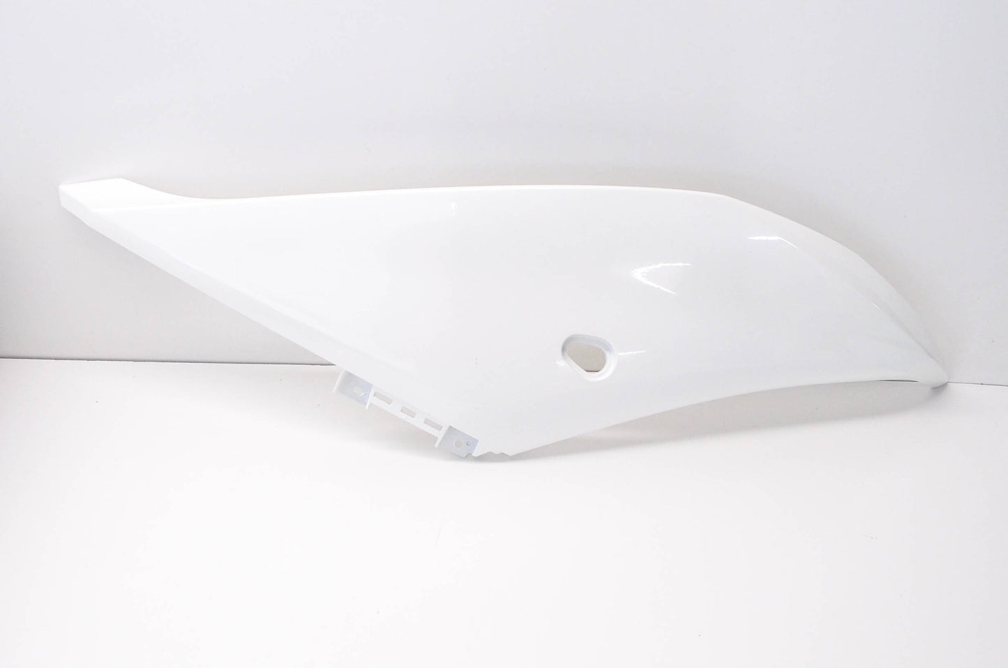 New OEM Yamaha BS7-F835V-00-00 YZFR3 Panel NOS