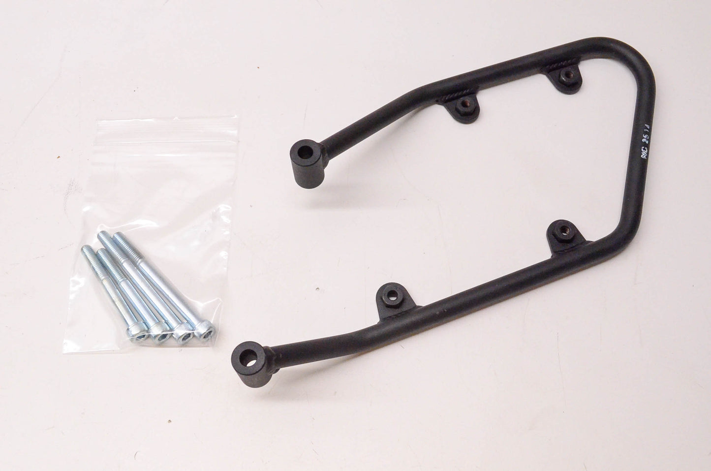 New OEM Yamaha 1TP-F84M0-V0 Saddlebag Support Bracket NOS