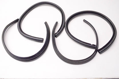 New OEM Yamaha 2C5-F2480-V0-00 Saddlebag Seal Kit NOS