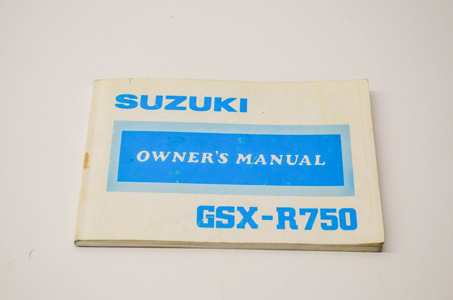 OEM Suzuki 99011-28A20-03A GSX-R750 Owner's Manual