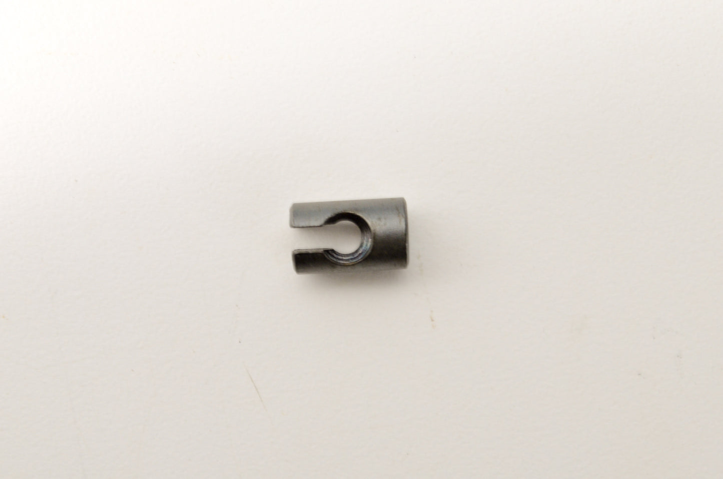 OEM Yamaha 2XJ-25734-00-00 Pin NOS