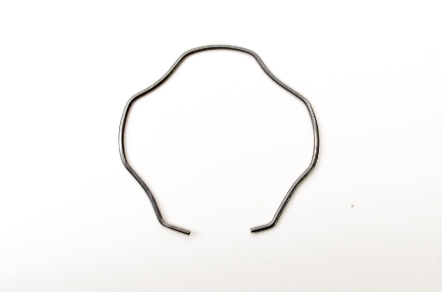 OEM Yamaha 4A1-23156-00-00 Oil Seal Clip NOS