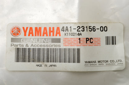 OEM Yamaha 4A1-23156-00-00 Oil Seal Clip NOS