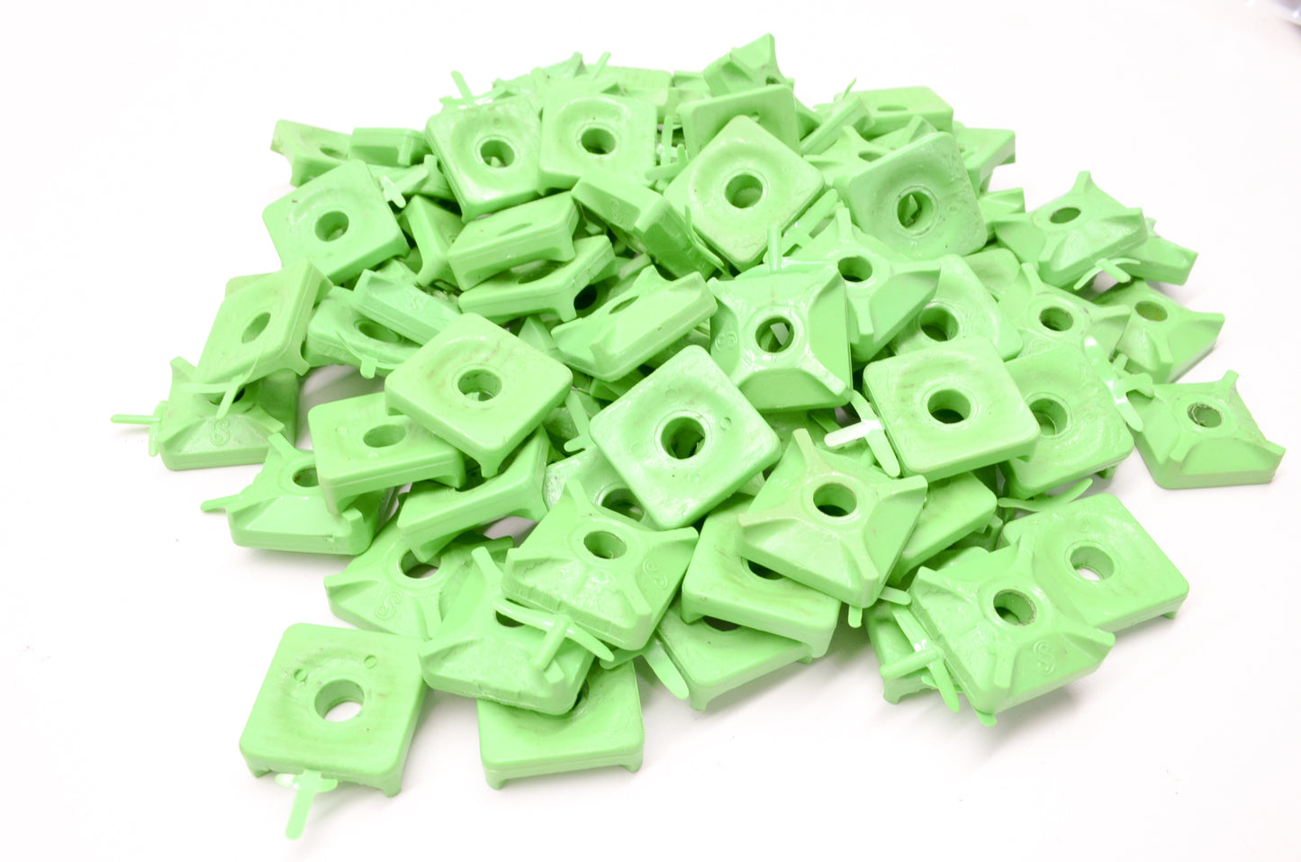 SABER P97G96 Green Nylon Backer Qty 92 NOS