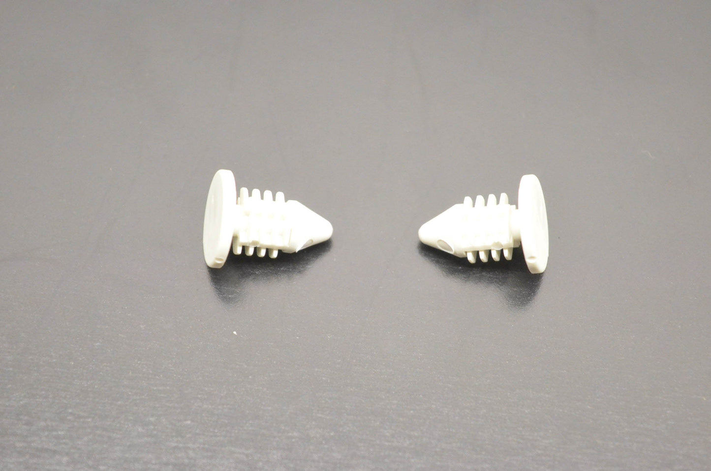 Aftermarket 293730013 White Darts Qty 2 NOS