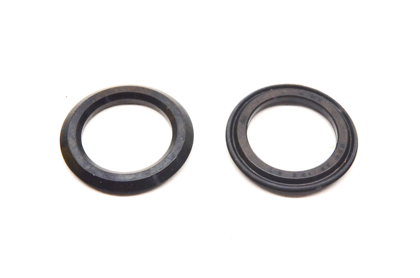Aftermarket 293250111 Rear Suspension Seals Qty 2 NOS