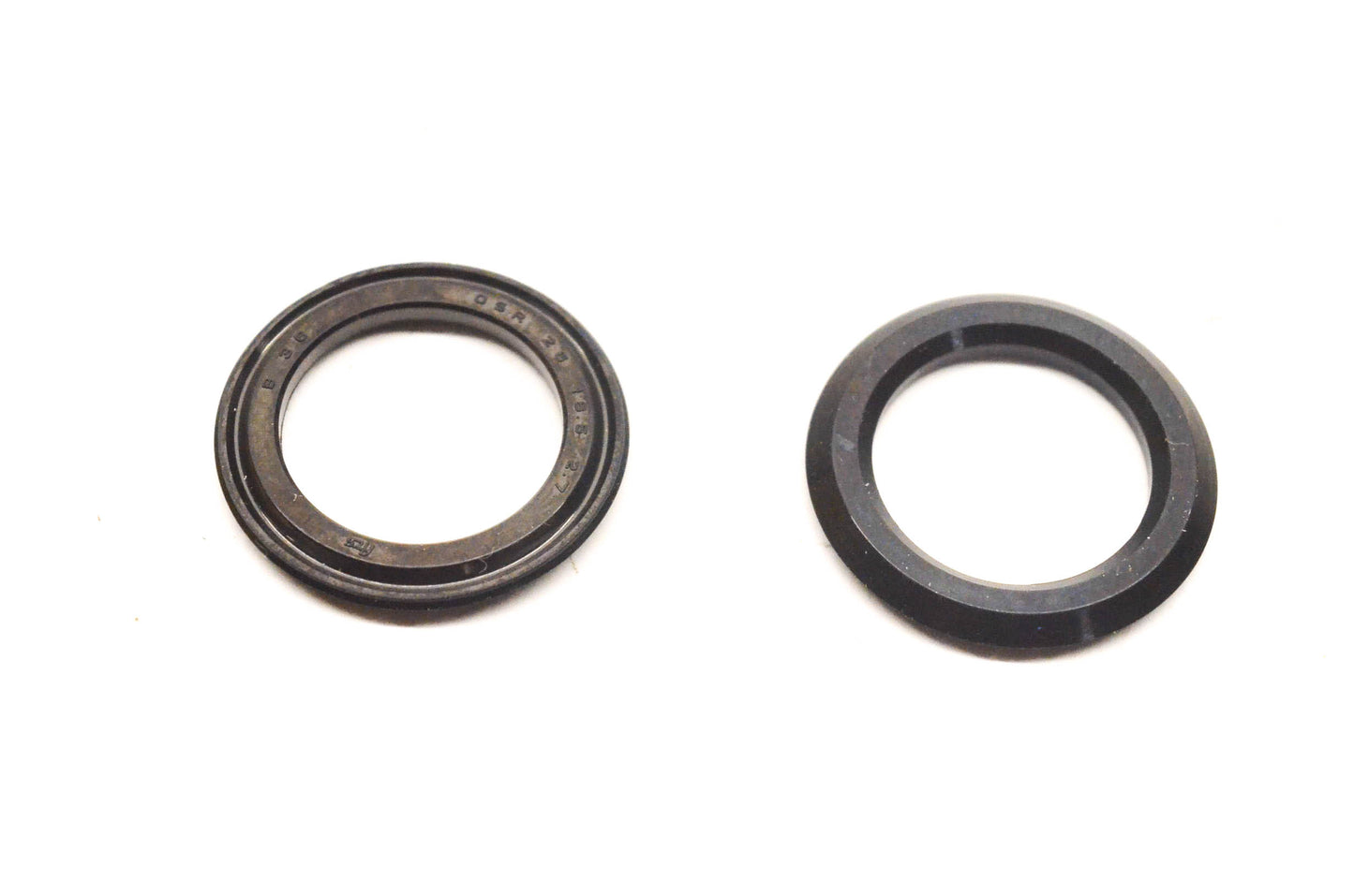 Aftermarket 293250111 Rear Suspension Seals Qty 2 NOS