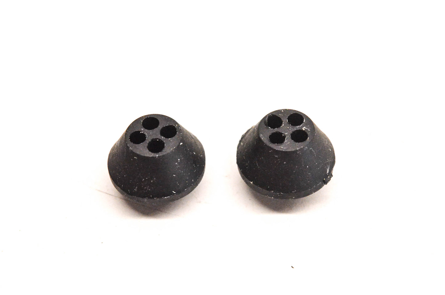 Aftermarket 278000193 Three Circuit Grommets Qty 2 NOS