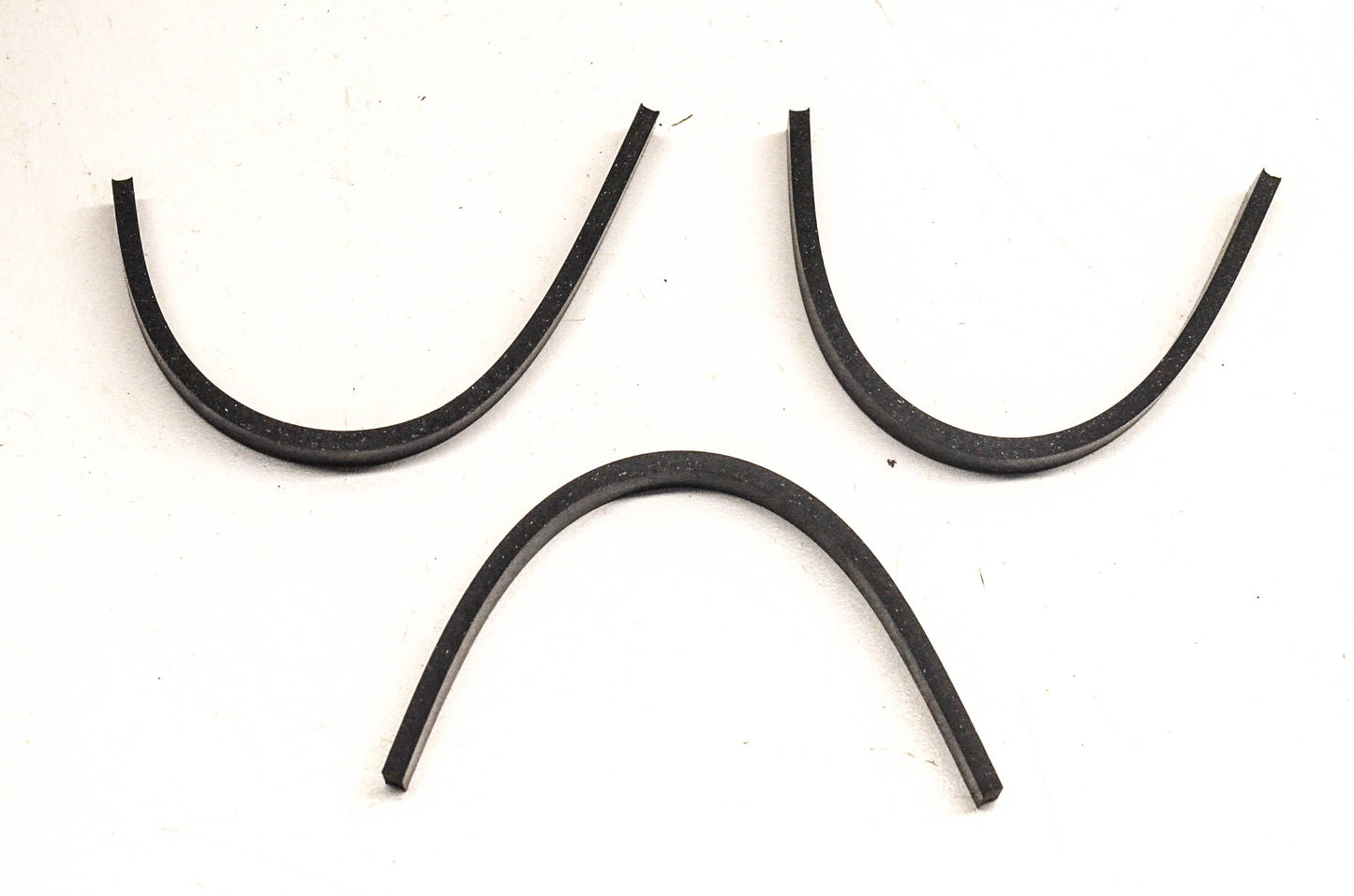 Aftermarket 269500001 Rubber Stoppers Qty 3 NOS