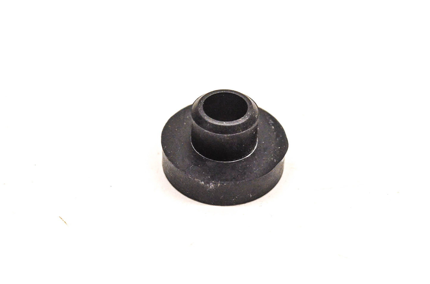Aftermarket 5701351001 Grommet NOS