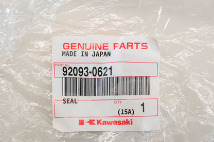 New OEM Kawasaki 92093-0621 Seal Qty 1 NOS