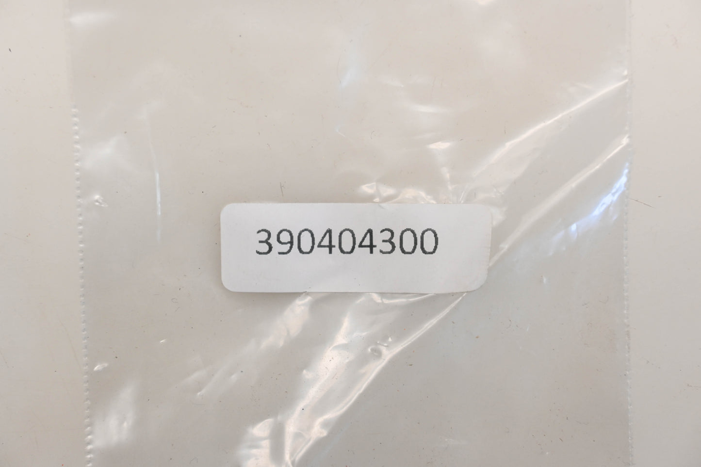 Aftermarket 390404300 Rivet NOS