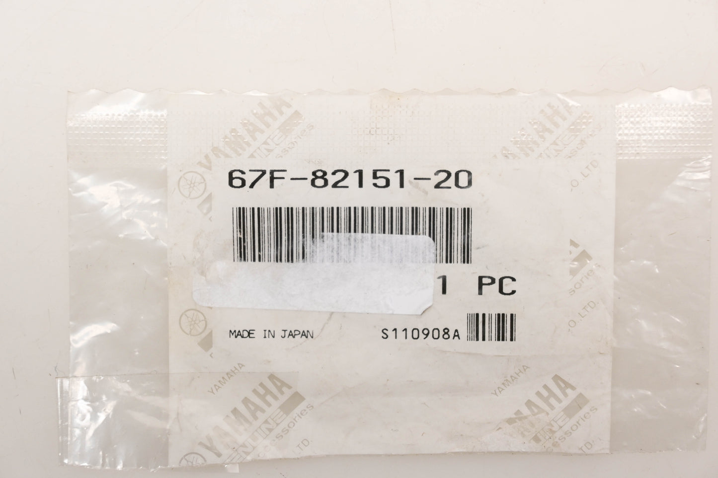 New OEM Yamaha 67F-82151-20-00 Blade Fuse 5A Qty 1 NOS