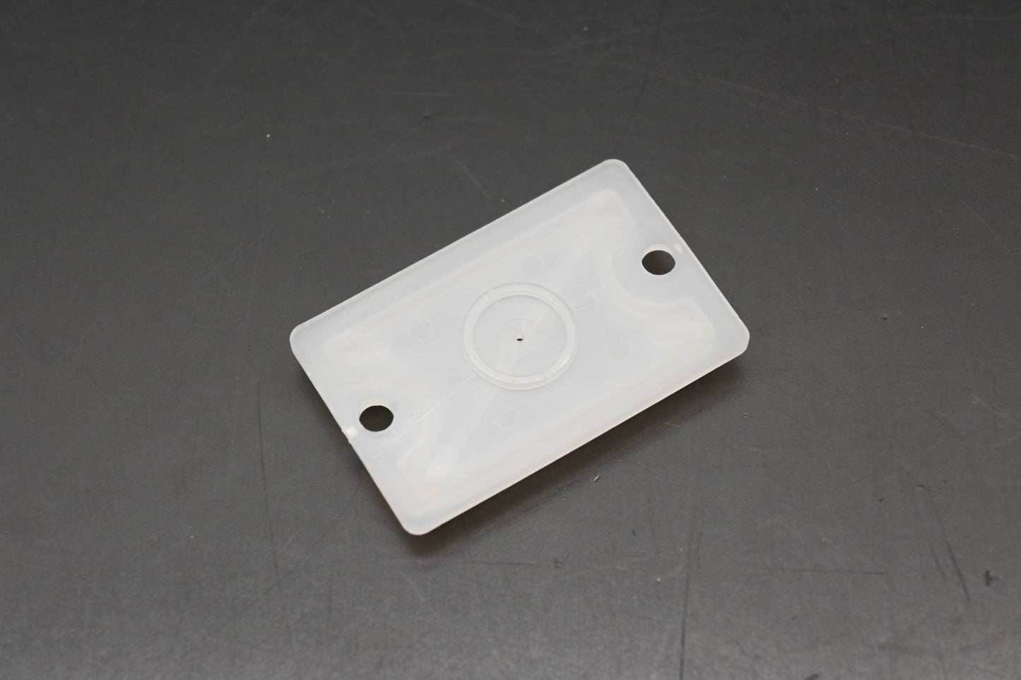 New OEM Yamaha 3B4-2585B-00-00 Diaphragm Plate Qty 1 NOS