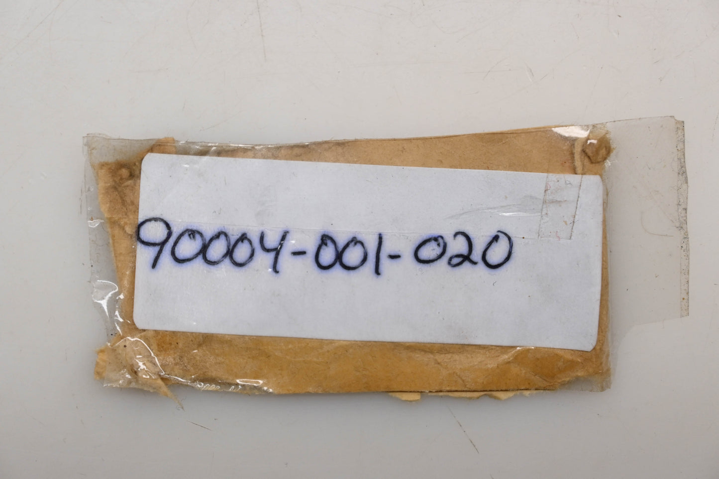 New OEM Honda 90004-001-020 Cylinder Head Cover Bolt C Qty 1 NOS