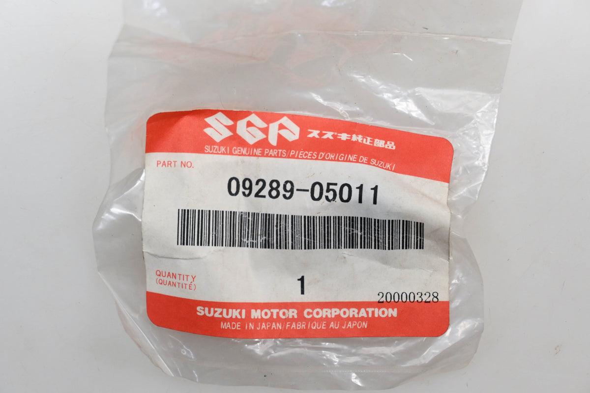 New OEM Suzuki 09289-05011 Oil Seal NOS