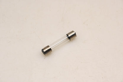 New OEM Kawasaki 26006-2002 Fuse 125V/15A Qty 1 NOS