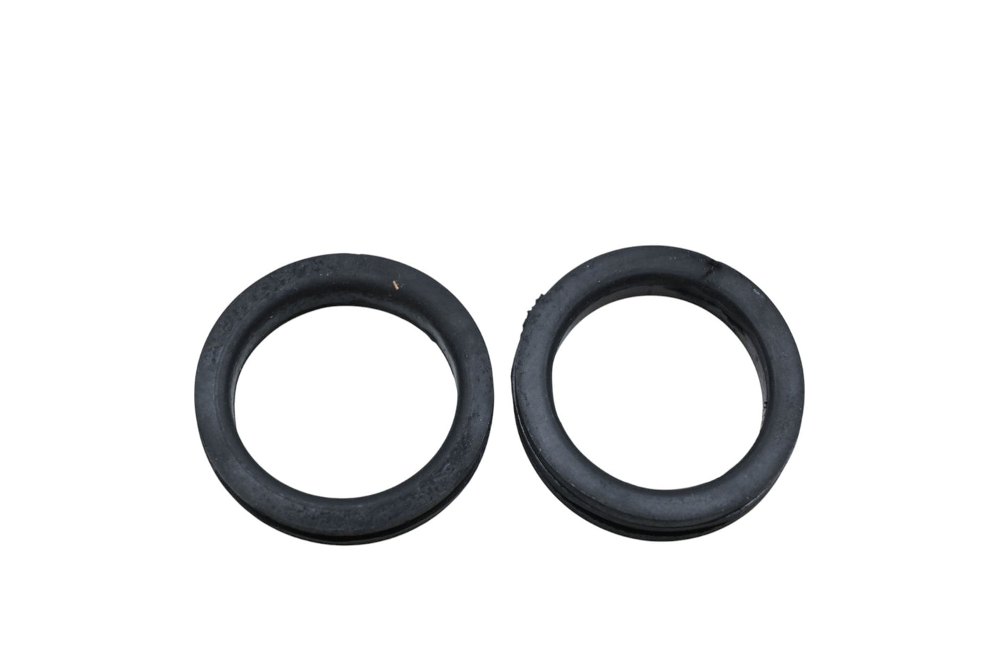 New OEM Kawasaki 14038-020 Grommets Qty 2 NOS