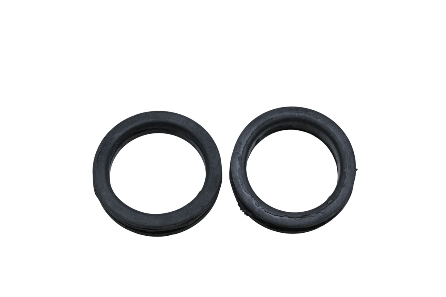 New OEM Kawasaki 14038-020 Grommets Qty 2 NOS