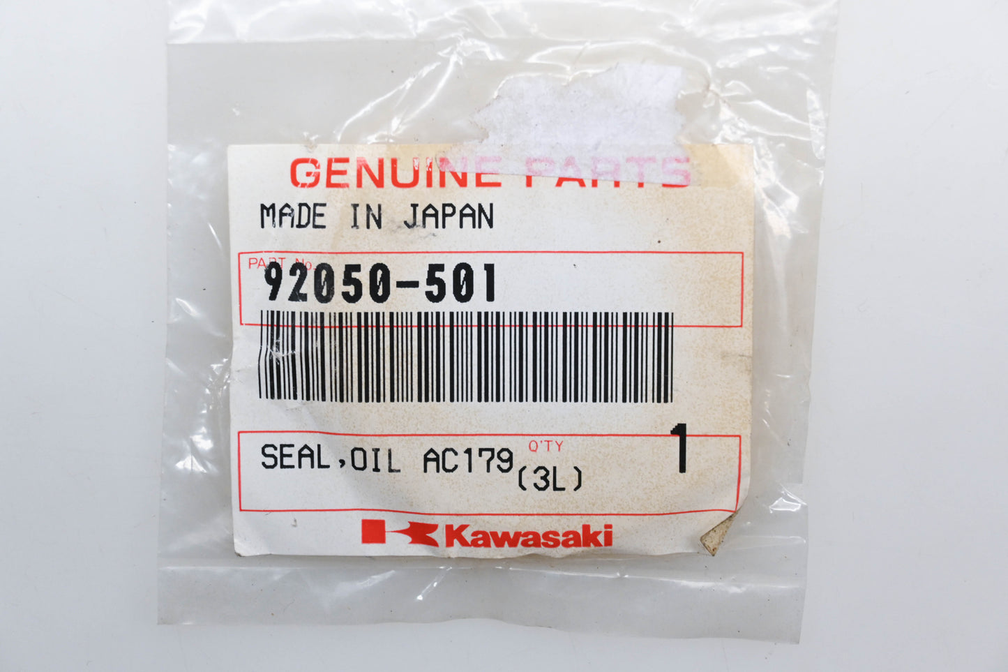 New OEM Kawasaki 92050-501 Drive Shaft Seal Qty 1 NOS