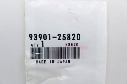 New OEM Honda 93901-25820 Tap Screw 5X40 Qty 1 NOS
