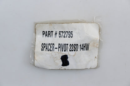 New OEM Briggs & Stratton 672795 Pivot Spacers Qty 2 NOS