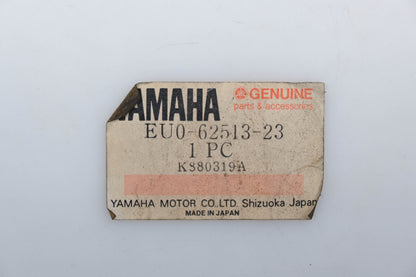 New OEM Yamaha EU0-62513-23-00 Right Hand Stern Gunwale Qty 1 NOS