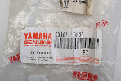 New OEM Yamaha 90105-10836-00 Flange Bolt Qty 1 NOS