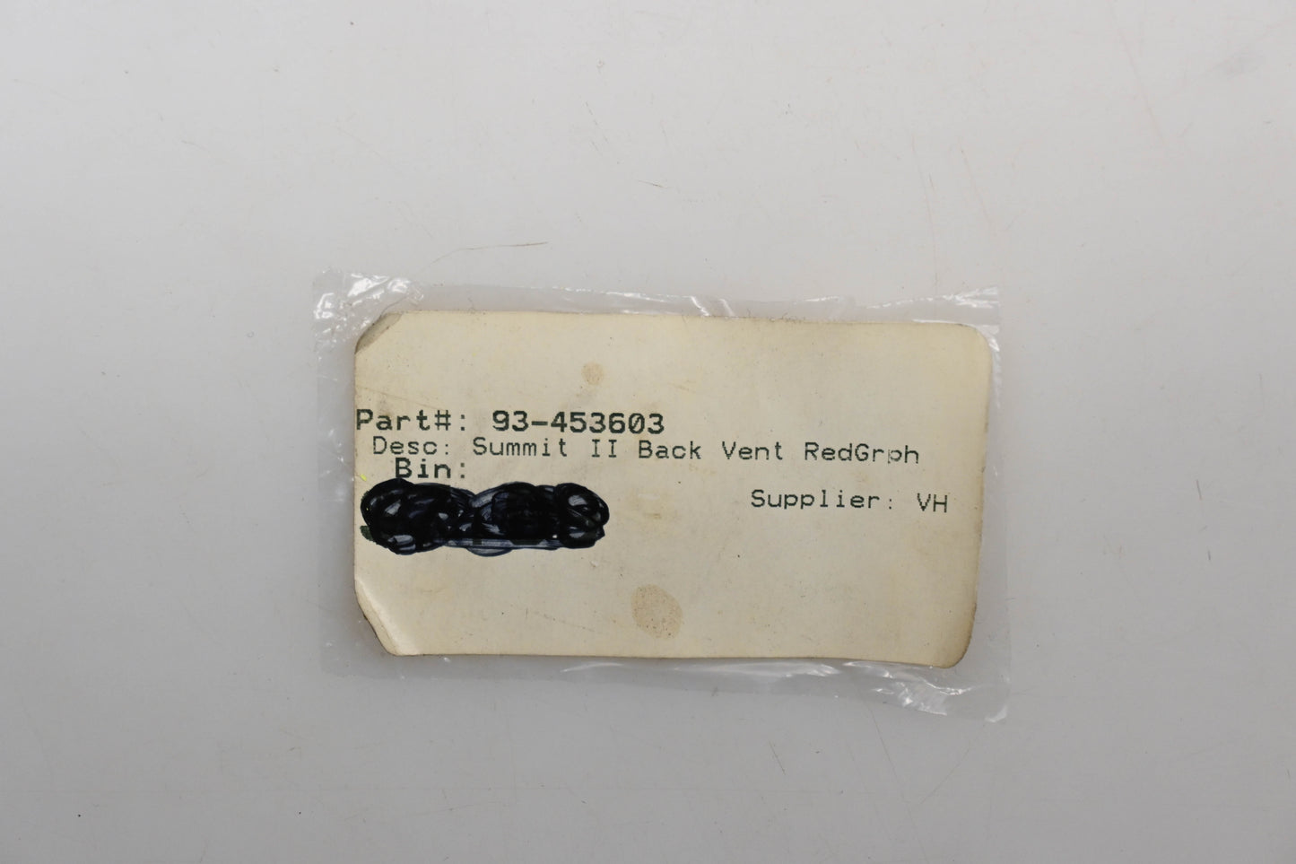 Vega 93-453603 Back Vent Qty 1 NOS