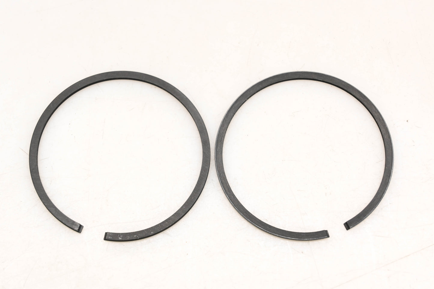 Aftermarket 39-81095M Piston Rings Qty 2 NOS