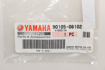 New OEM Yamaha 90105-06102-00 Flange Bolt Qty 1 NOS