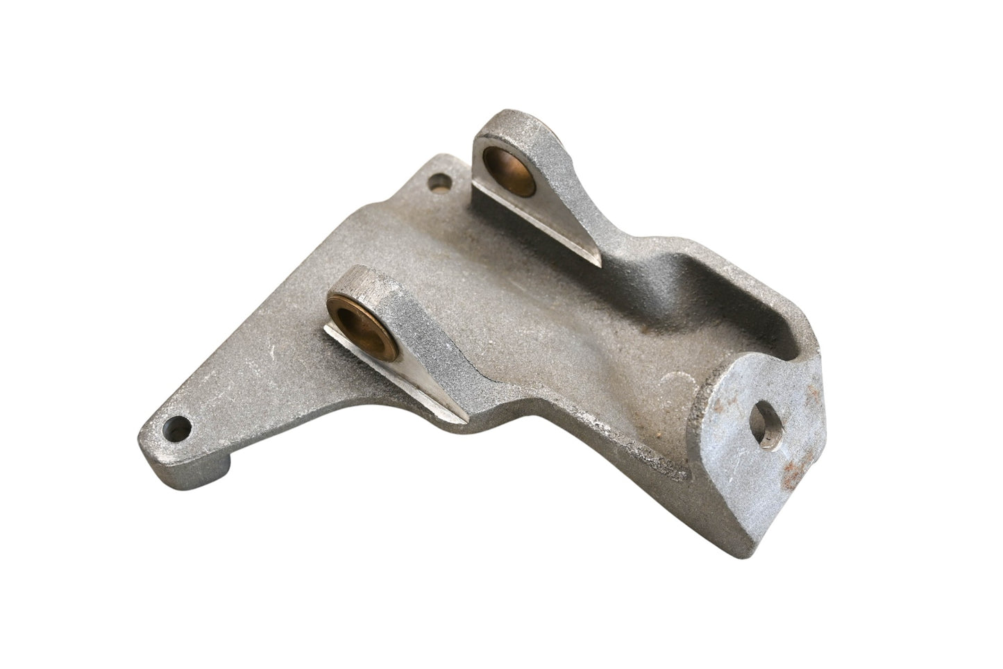 New OEM Arctic Cat 0745-135 Machined Left Hand Front Engine Mounting Bracket Qty 1 NOS